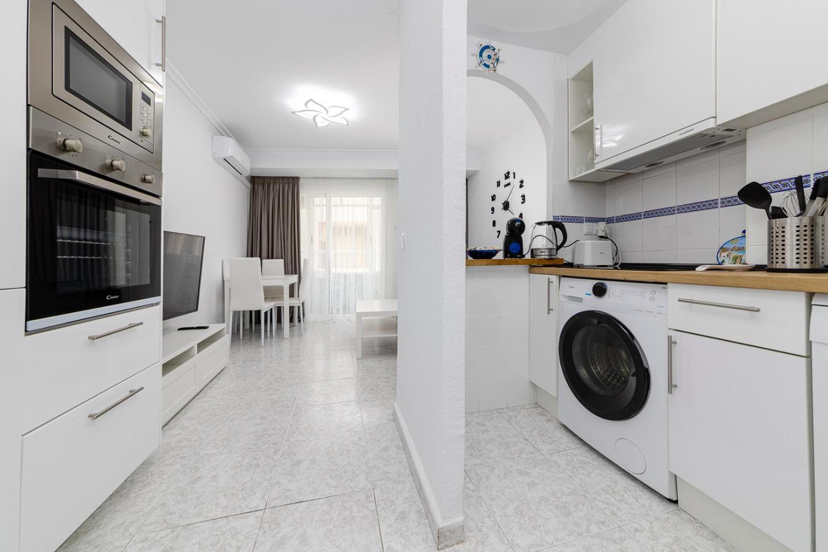 Calle Concordia 86, Two Bedroom Apartment, Up To 6 Guests, Near Del Cura Beach,Supermarket Mercadona And Central Bus Station Torrevieja Eksteriør billede